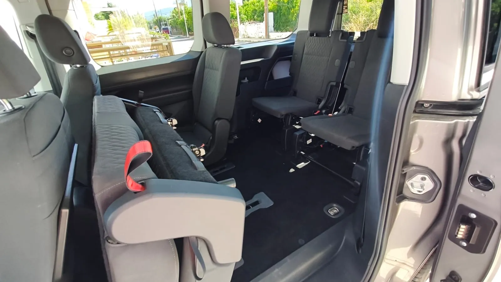 Volkswagen Caddy flexible cabin space